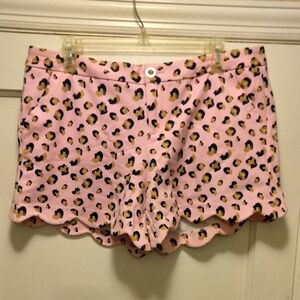size 12 Lilly Pulitzer BUTTERCUP shorts light pink with leopard print